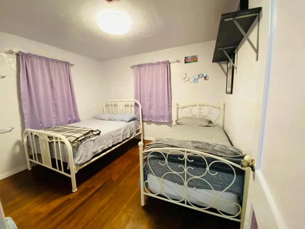 Wizard World Cottage 14